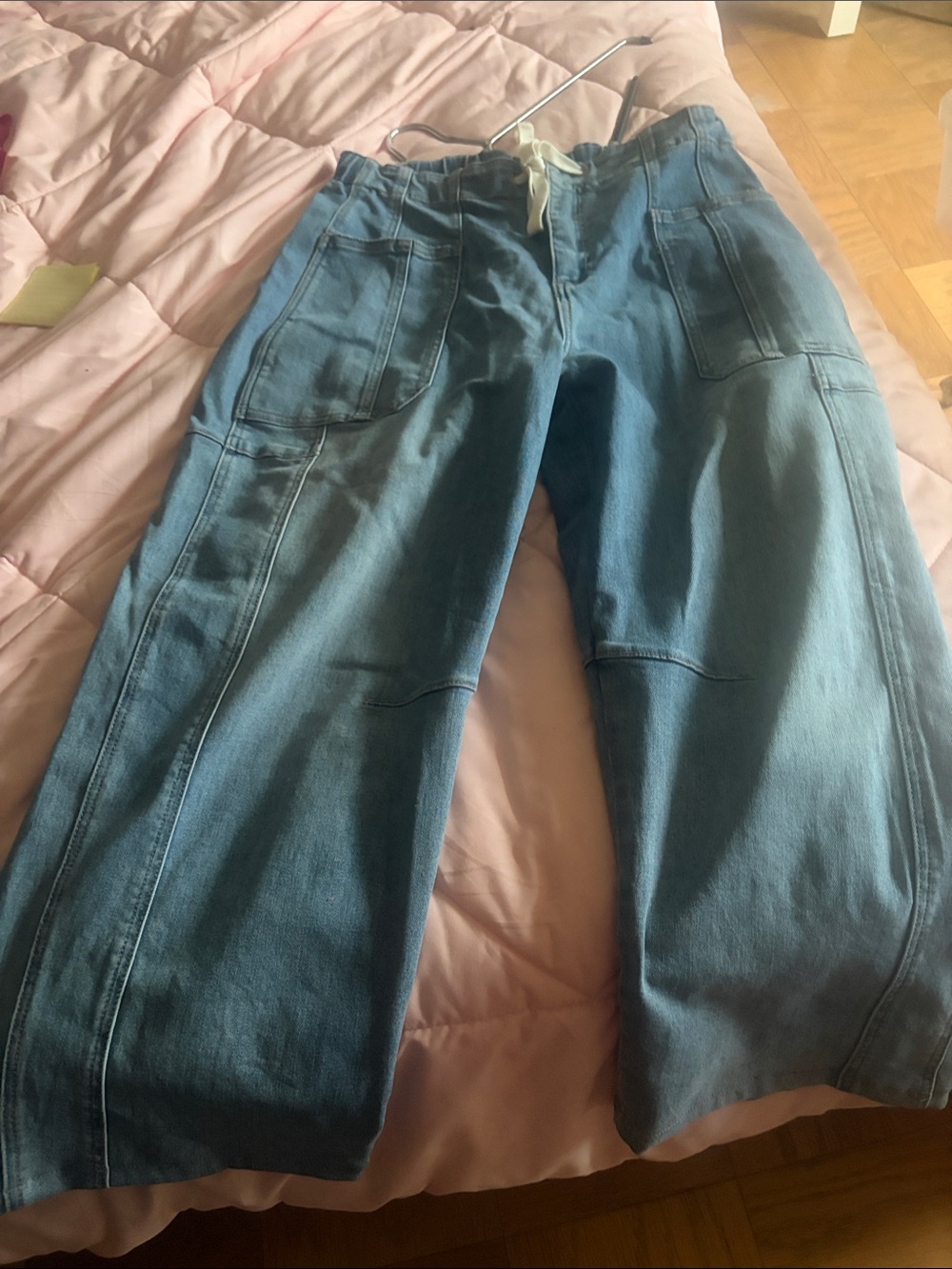 High-Rise Wide-Leg Jeans with Utility Pockets - Faded Blue